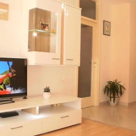 Lana Apartman Omiš